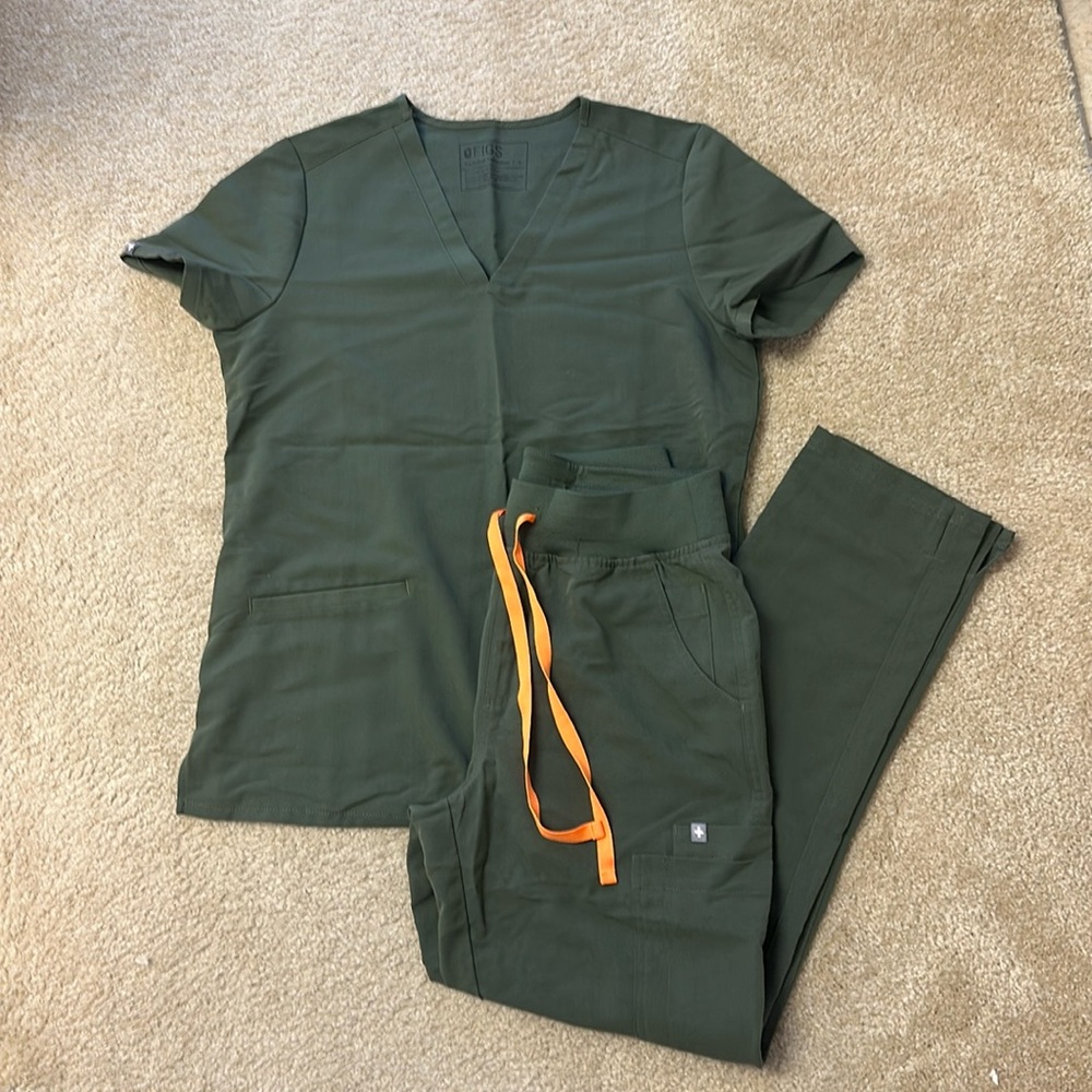 Figs Sz small women’s Catarina top and Yola high waisted bottoms